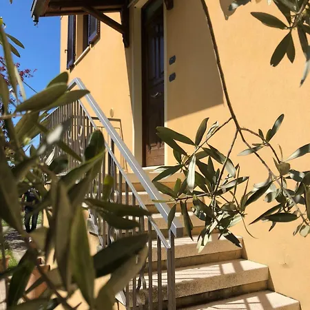 Attico Panoramico Tra E Mare Con Giardino Deluxe פסארו